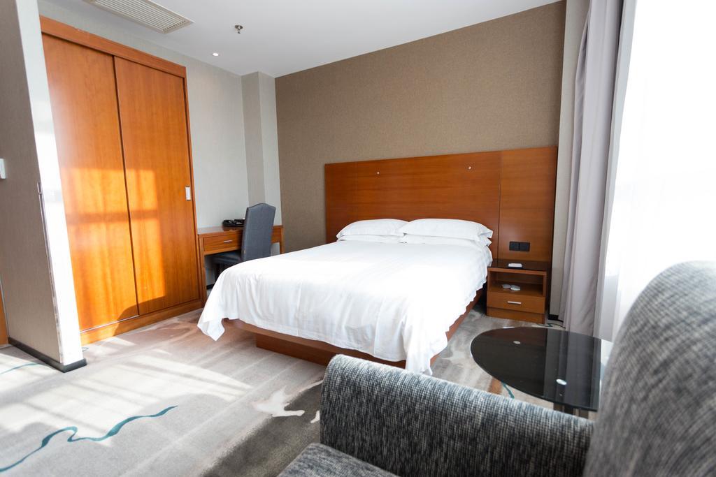 Radiance Hotel Shanghai Exteriör bild